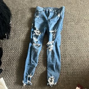American Eagle ripped dark wash skinny jeans